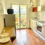 2parkings, 2min Petitevenise-xmarche * Colmar