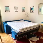 2parkings, 2min Petitevenise-xmarche Apartmán *