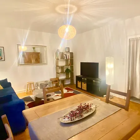 2parkings, 2min Petitevenise-xmarché Appartement *