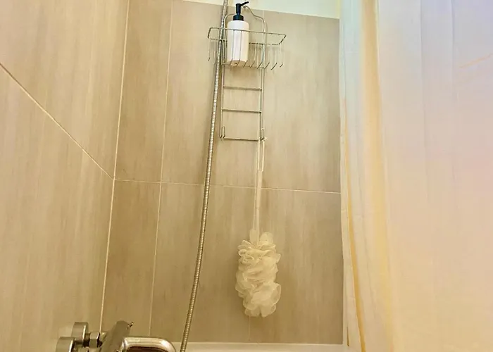 2parkings, 2min Petitevenise-xmarche Apartamento